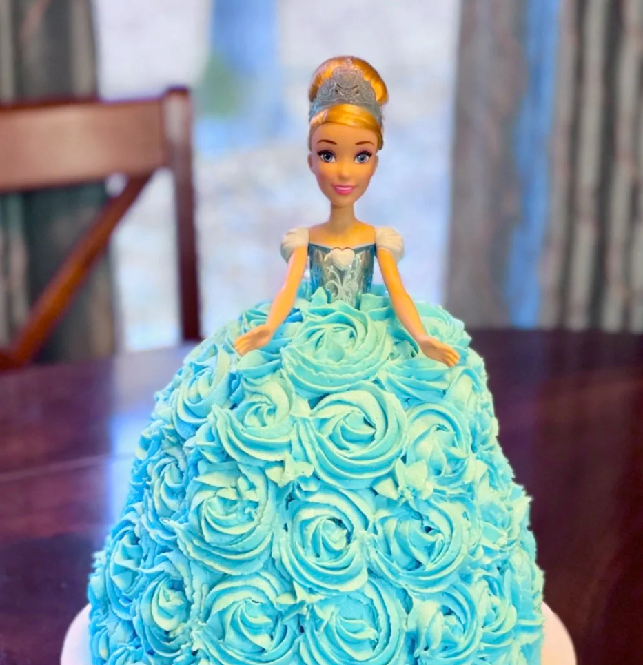 Cinderella Birthday Cake | For that special Princess! Coordi… | Flickr